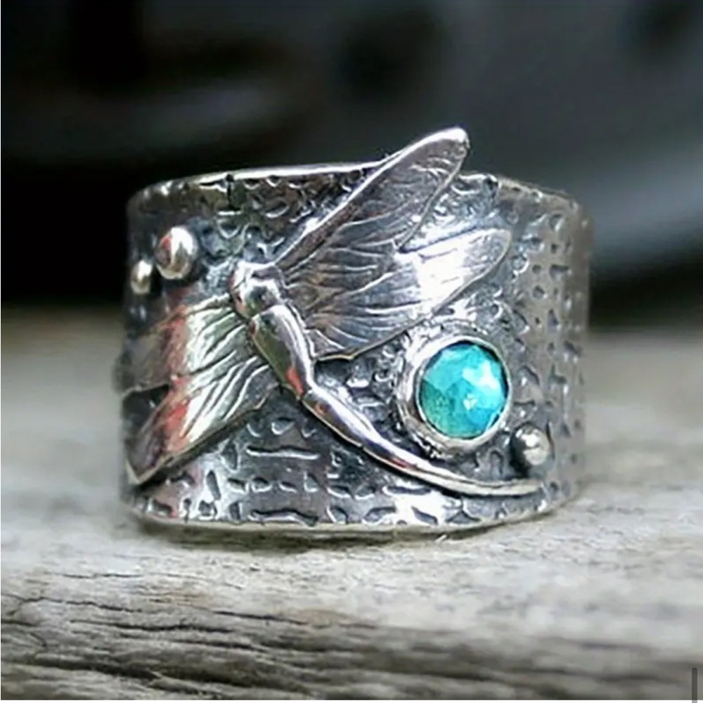 Dragonfly Ring Hammered Metal Style Blue Rhinestone Silver Tone Size 6